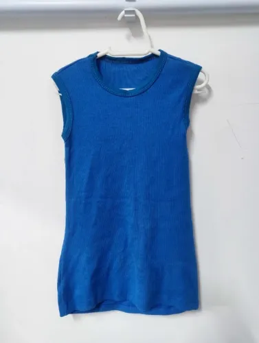 Vestido feminino tamanho 4 