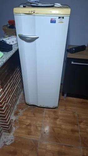 Geladeira usada