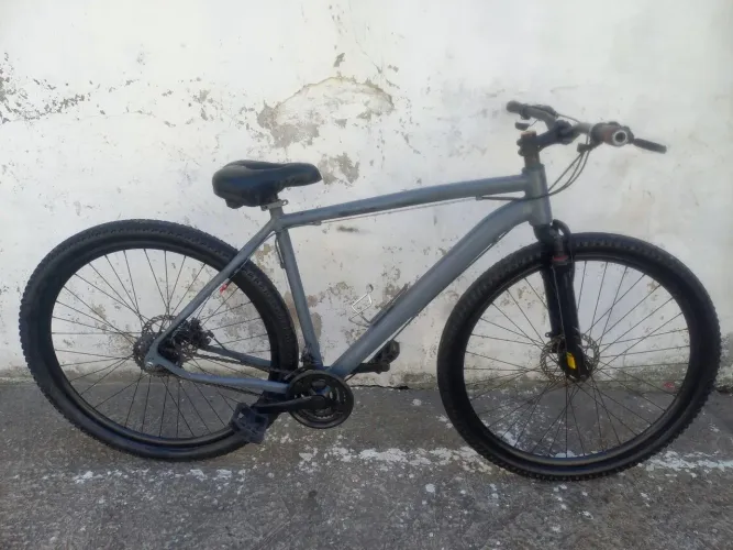 Vendo bicicleta aro 29 só pegar é andar só tem que mexer no freio traseiro