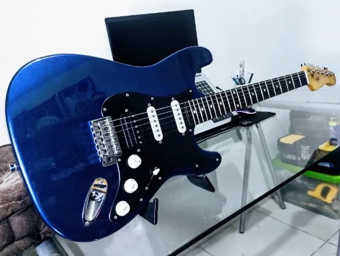 Guitarra Strato Custom Condor