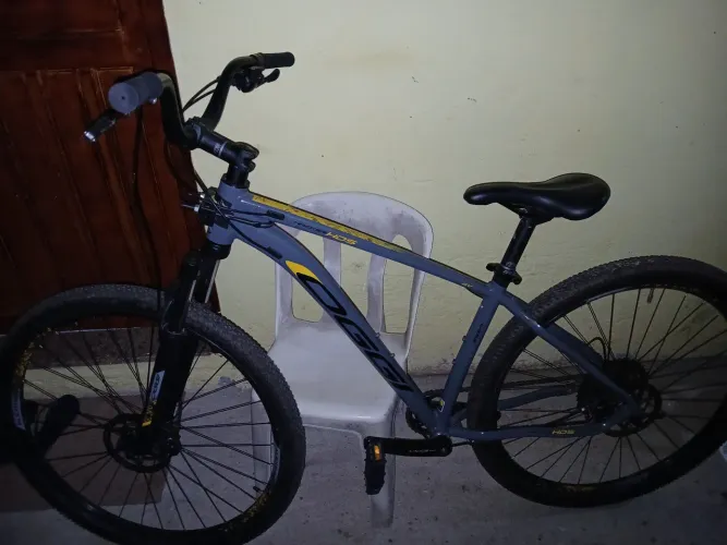 Bicicleta Hacker HDS OGGI-semi nova