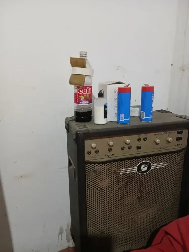 Vendo caixa de som Antiga.