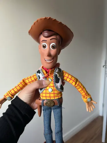 Boneco Woody Toy story que fala - 40 cm (sem caixa)