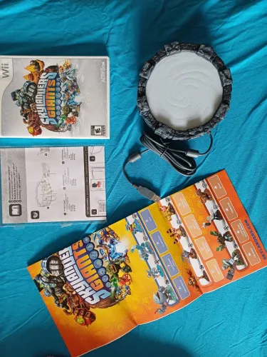 Jogo skylanders giants wii + portal + poster
