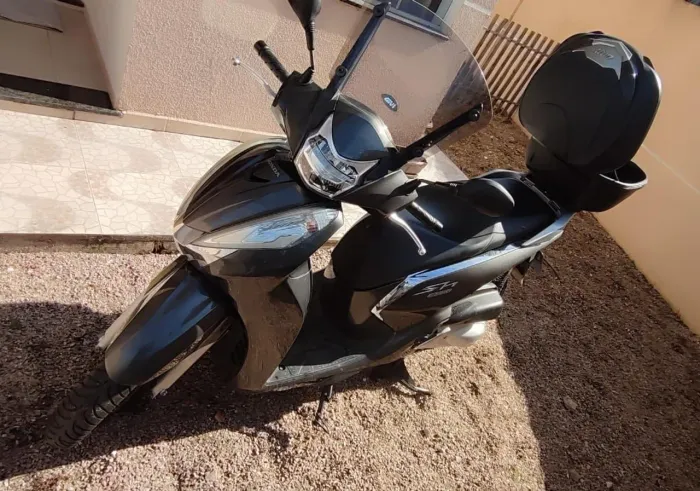 Moto Sh300i