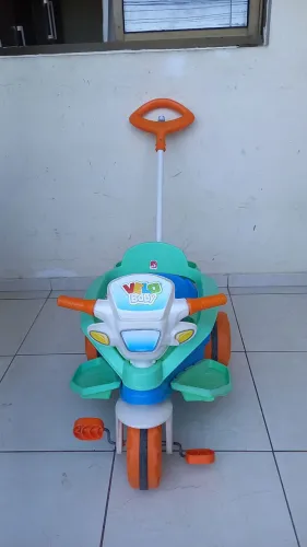 VELOCIPE DE PASSEIO SEMI NOVO 