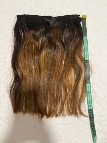Cabelo humano em tela