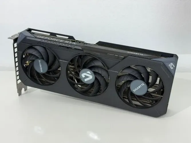 RTX 5060ti 16Gb Gigabyte 3x
