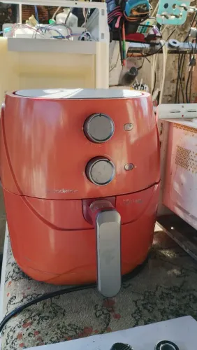 Produtos vendidos a preços baixos. Venha, faça contato com certeza fará bons negócios.