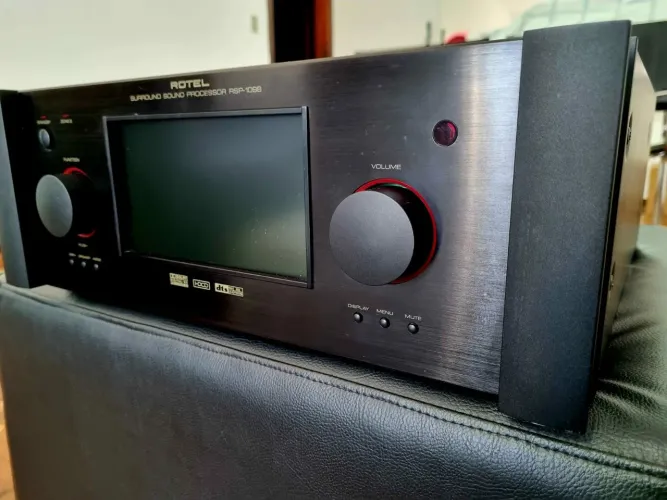 Rotel RSP-1098 Pre / Processador Surround