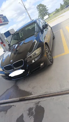 BMW 320I A 2010