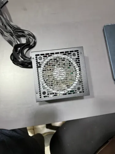 Fonte de computador BIVOLT Pure Power rgb 600w
