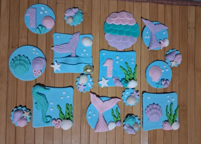 Apliques de pasta americana para doces