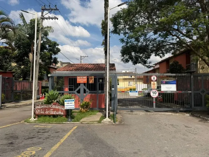 Vila de Espanha - Casa com 2 dormitórios à venda, 87 m² por R$ 410.000 - Granja Viana - Co