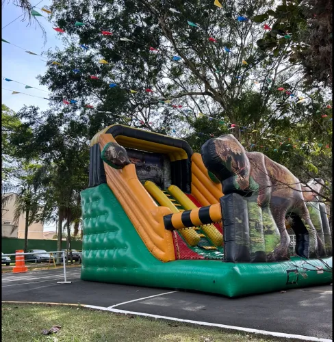 Tobogã inflável Grande