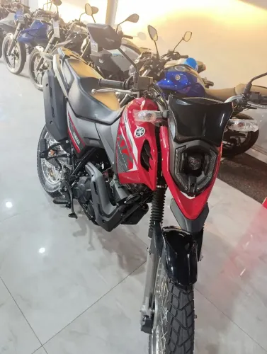 Oportunidade Yamaha Crosser vermelha+ emplacamento novíssima