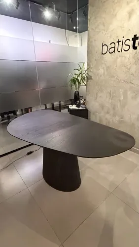 Mesa Orgânica - 1,60 x 0,90 - preto