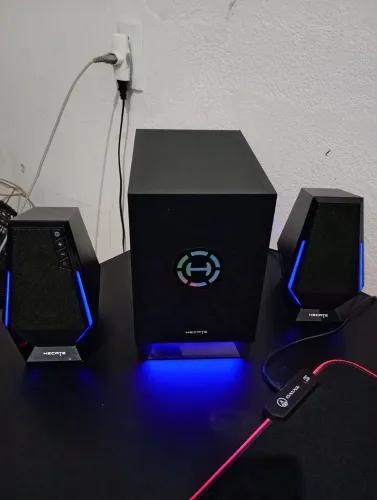 Home gamer Edifier Hecate Max com subwoofer, Bluetooth e 60W RMS real LEIA O ANÚNCIO