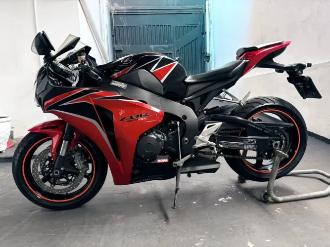 Cbr 1000 rr japonesa