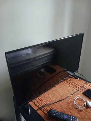 TV philco Roku smart 32"