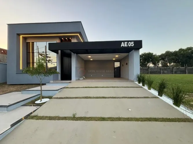 Casa de Alto Padrão no Alphaville 1 em Maricá | 3 qts(2 suítes), 4 vagas, Condomínio Lazer
