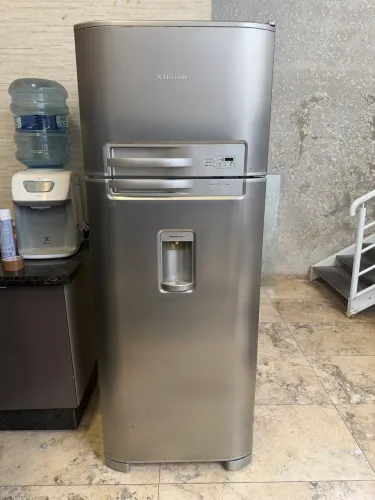 Geladeira Eletrolux Duplex Defrost Inox