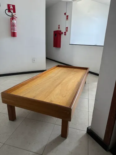 Cama de madeira