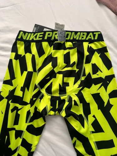 Calça Nike Pro Combat Hyperwarm Compression Dri-FIT Original