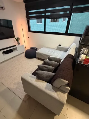 Sofa 4 lugares com chaise - Cinza