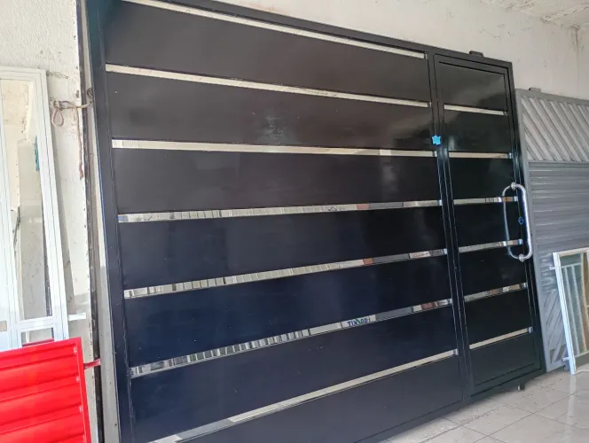 Portão de garagem a pronta entrega