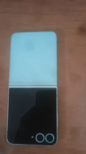 Samsung Galaxy Z Flip6