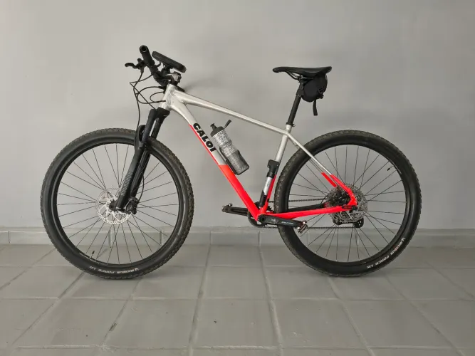 Bicicleta Caloi Elite DEORE 12v aro 29 tamanho L