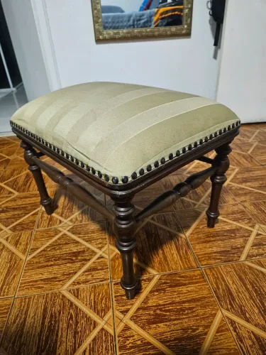 Banquinho Puff Classico Madeira Maciça 