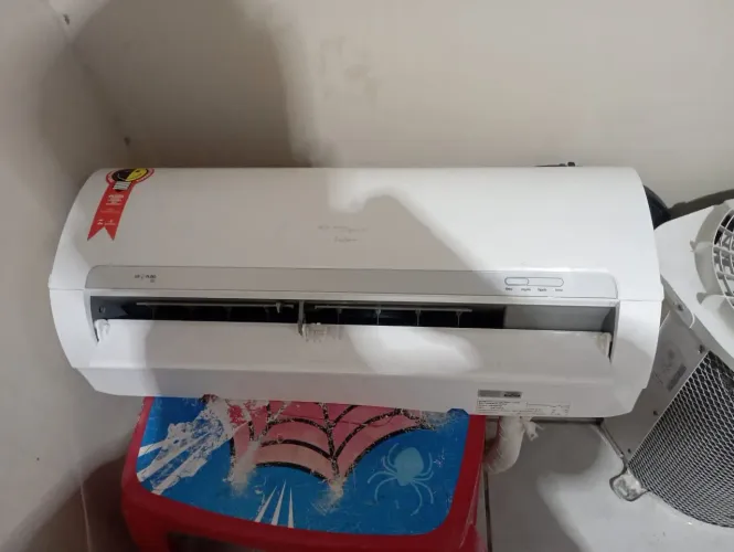 Vendo ar condicionado sprinter 9000 btus, 220 volts