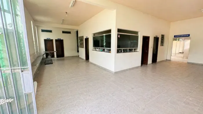 Oportunidade Única em Cabuçu! 600m² no Coração do Bairro (Antiga Clínica Albert Sabin)