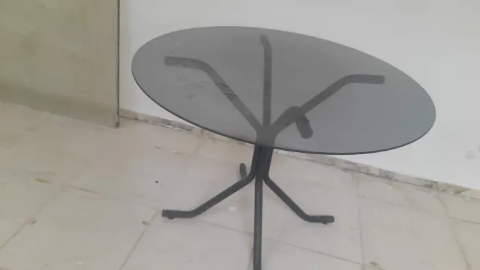 Mesa de vidro circular