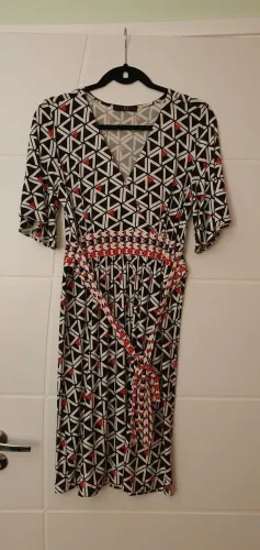 Vestido Estampa Geométrica Preto, Vermelho e Branco - P. A Concept