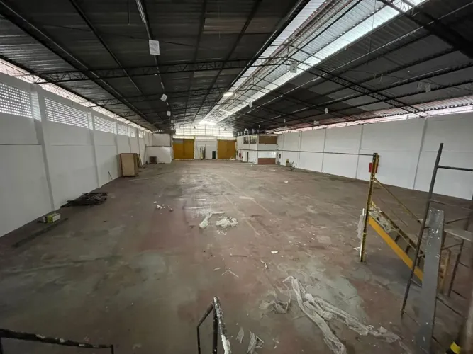 ALUGO GALPÃO, 2.000 m² por R$ 45.000/mês - Colônia Oliveira Machado - Manaus/AM