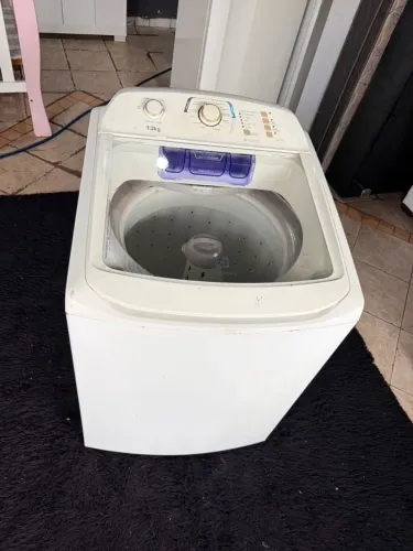 ?MÁQUINA DE LAVAR 13kg? bem conservada marcas de uso ?Entrego e passo cartão