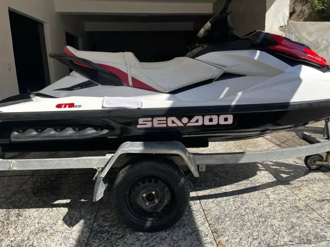 Jet ski seadoo 2012