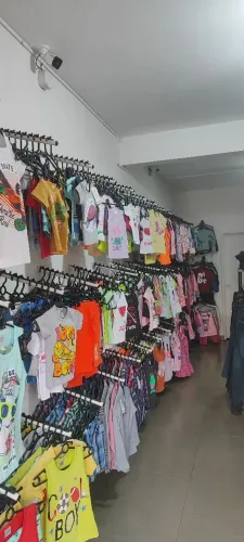 OPORTUNIDADE LOJA DE ROUPAS A VENDA