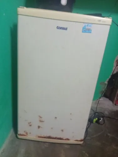 Vende-se Frigobar Consul 
