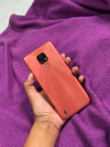 Celular moto E 7
