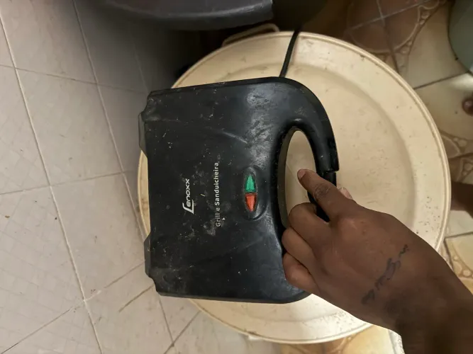 sanduicheira