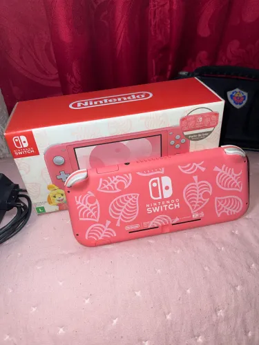 Nintendo Switch Lite - Edição Animal Crossing -