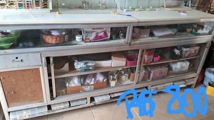 Vendo balcão de alumínio e de boleiro de vidro