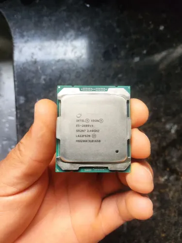 Xeon E5 2666 v4