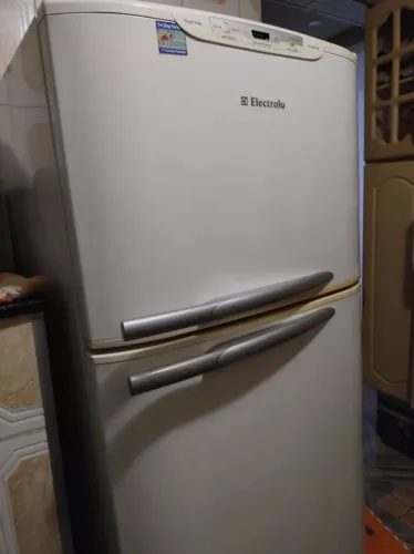 Geladeira Frost Free Electrolux