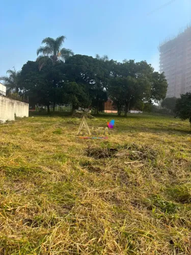 Terreno de 3.075 m2 -Área Estratégica para Empreendimento
