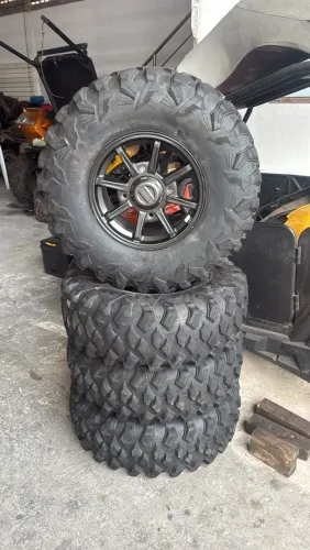 Jogo de Rodas e Pneus. Polaris Pro XP